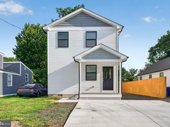 720 Clarence St, Seaford, DE 19973