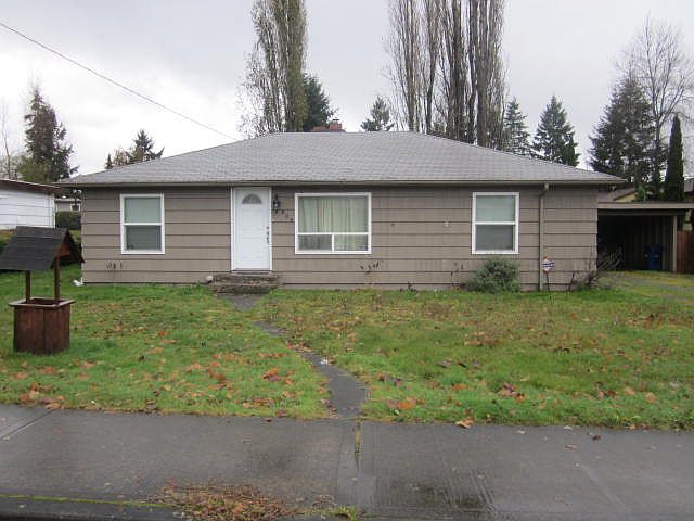 1st image of 804 10th St NE