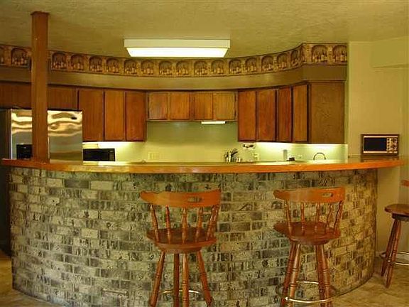 5th image of 125 E Caldwood Dr