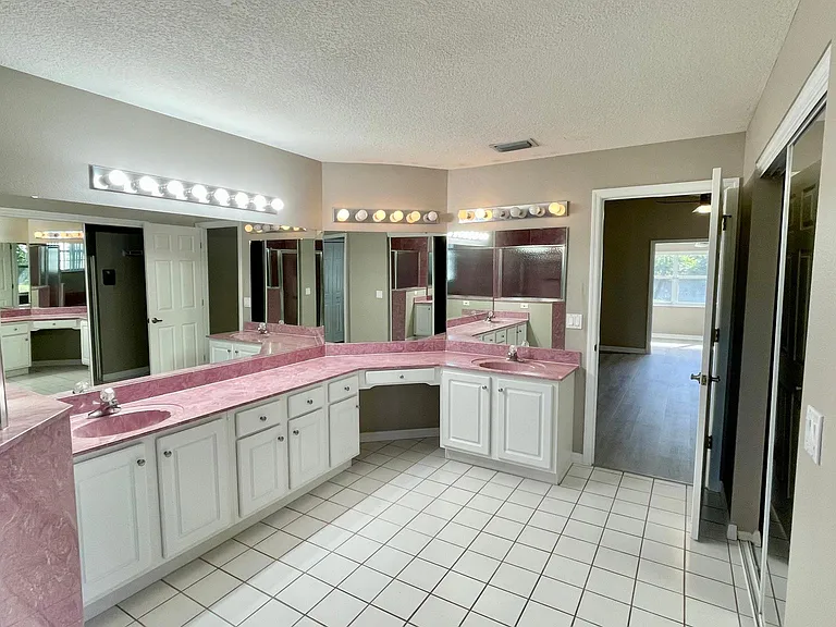 16 Whittington Dr — Photo 11