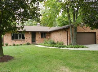 19245 Albion Rd, Strongsville, OH 44149