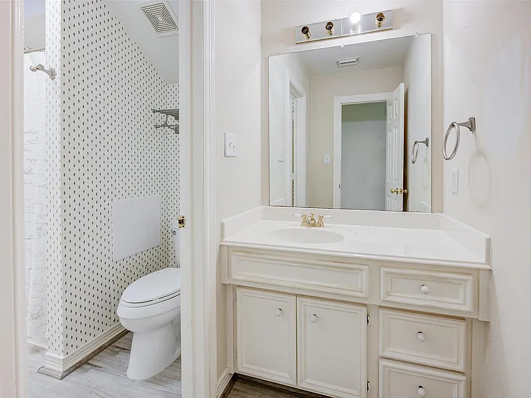 2027 Westshore Dr — Photo 36