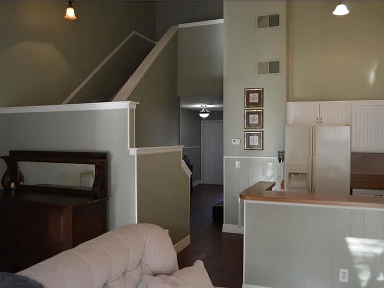 1408 Eagle Ln — Photo 7