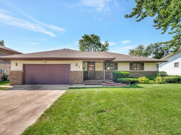 10 Lane Dr, Paxton, IL 60957