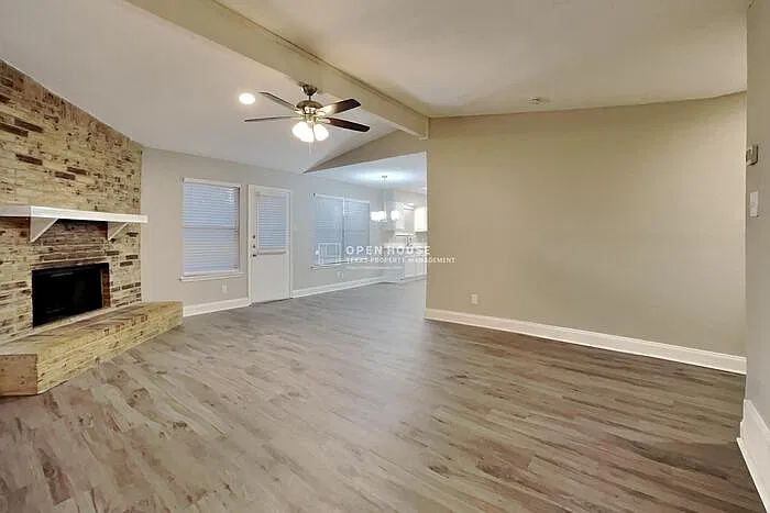 3 bed, 2.0 bath, 1638 sqft, $1,895 — Photo 4