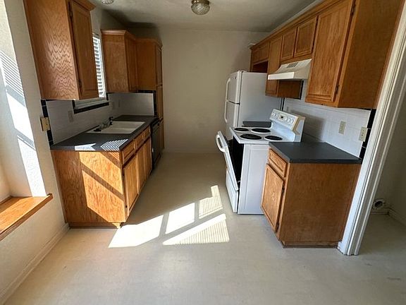 4th image of 3804 Lone Oak Dr