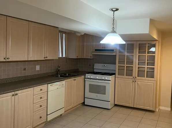 6 Kingsdown Dr #Basement, Toronto, ON M1K 3B8