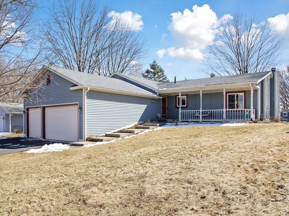 2470 Belmont Ln E, North Saint Paul, MN 55109