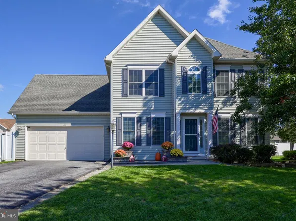 448 Graystone Ct, Palmyra, PA 17078