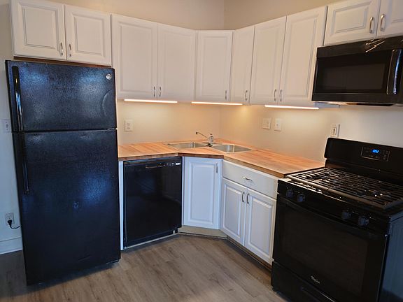 2nd image of 1832 Bolton St #3A