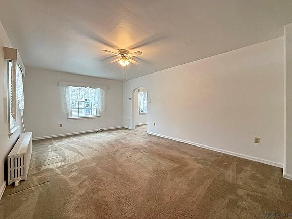 5th image of 209 Mayluth Rd