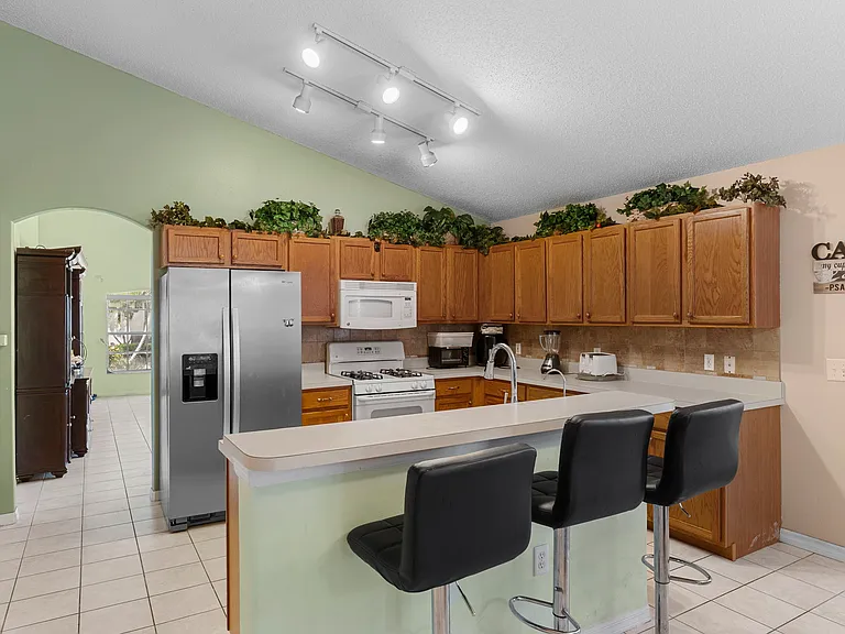 226 Jessamine Dr — Photo 16