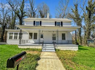 521 Broadway St, Seneca, SC 29672