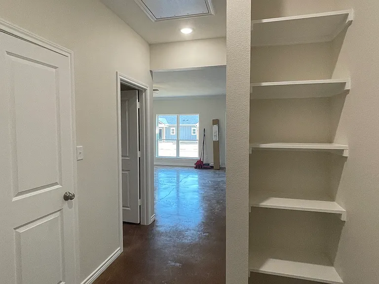 150 Stephens Rd — Photo 17