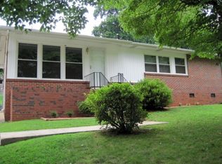 3219 Oberlin Dr, Greensboro, NC 27405