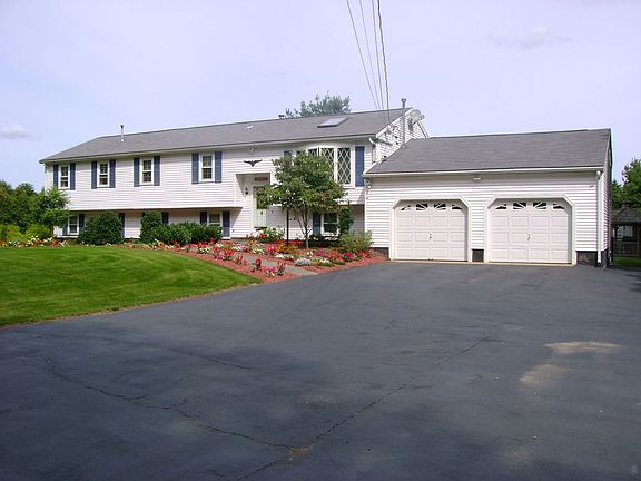 oversized driveway 80'x30' +