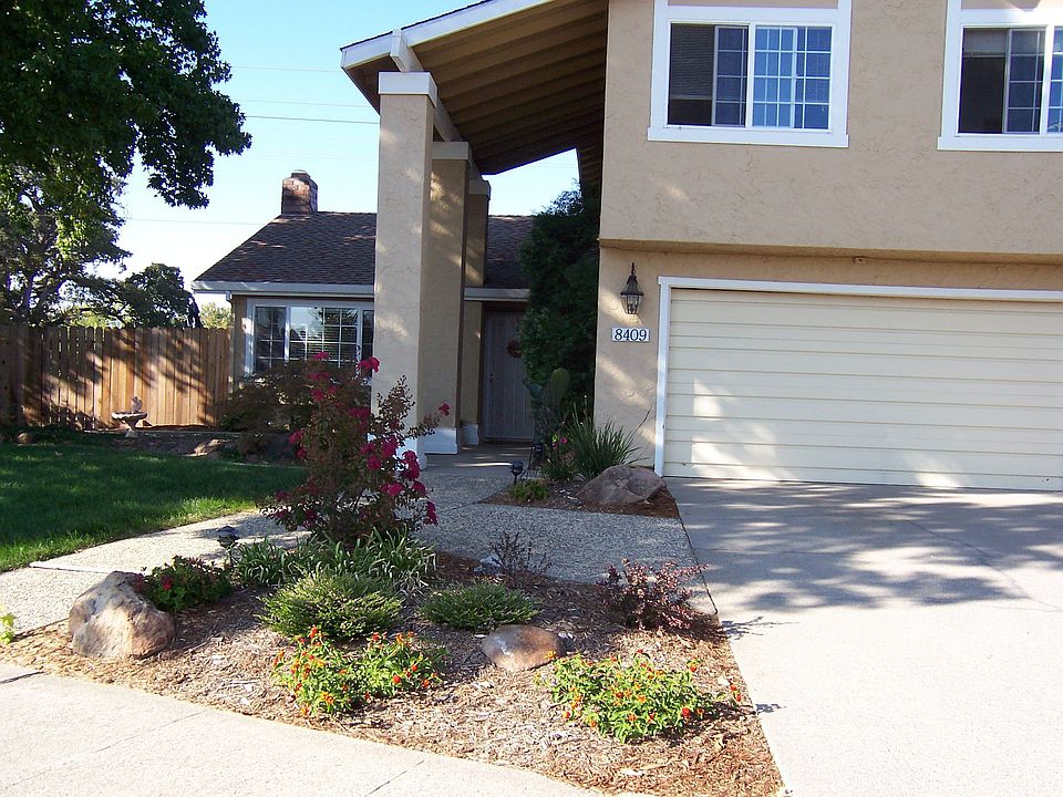 1st image of 8409 Pyracantha Ct