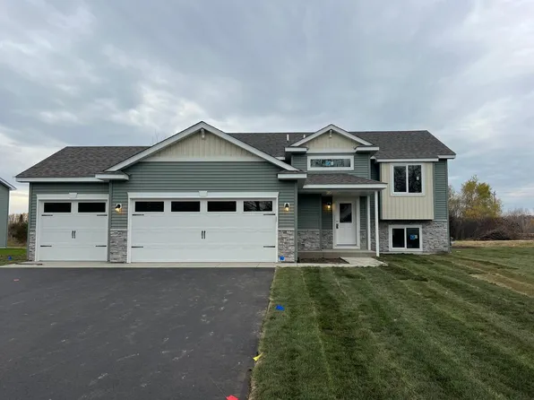 2552 Topaz St, Saint Cloud, MN 56301