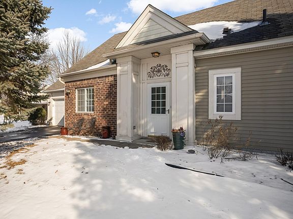 2nd image of 3834 Linden Ave