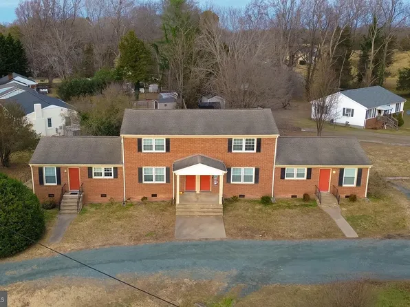 101 Patrick Henry Dr, Louisa, VA 23093