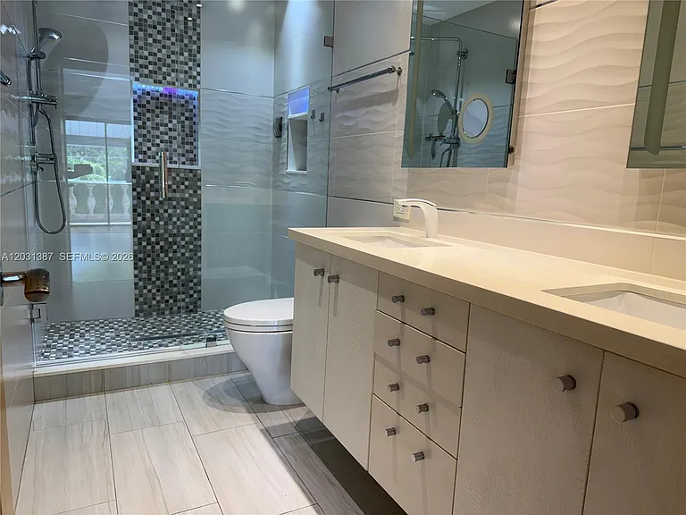 19220 NE 25th Ave #272B — Photo 8