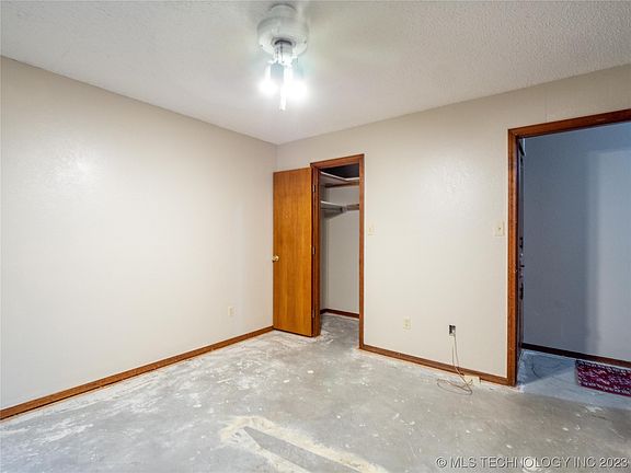 4th image of 35 Quail Ct