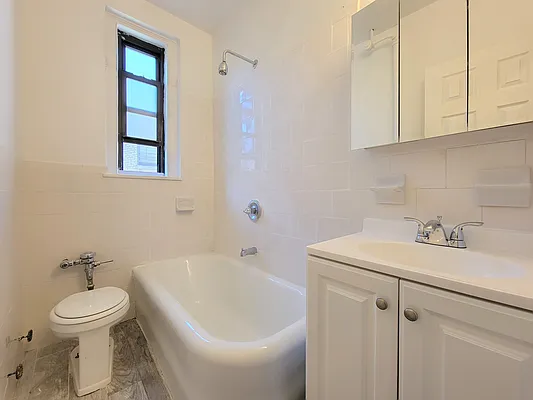 Rented by Made In NY Realty | media 12