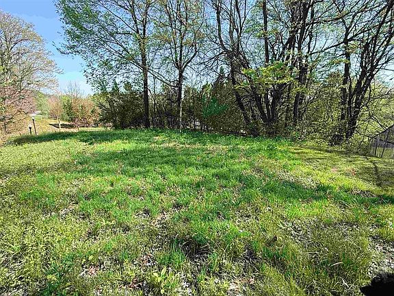 2nd image of 4130 Medley Rd