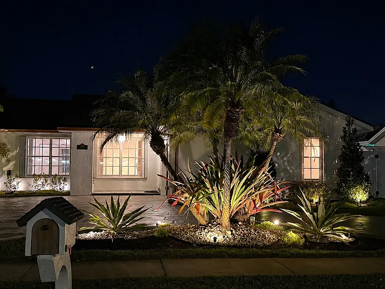 8421 NW 7th Ct — Photo 3