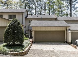 222 Kelso Ct, Cary, NC 27511