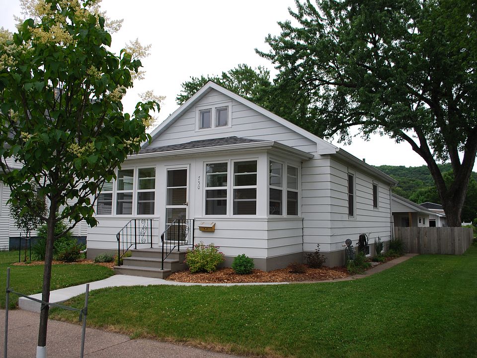 2nd image of 750 24th St N