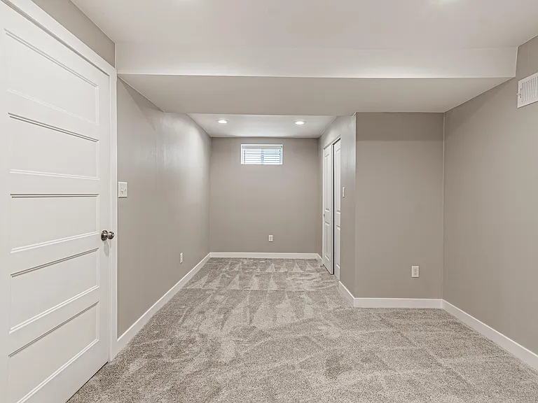 2933 W 28th Ave — Photo 25