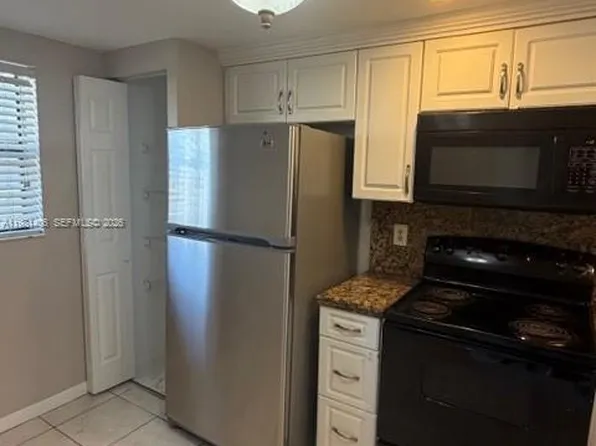 20810 NE 8th Ct APT 104-18, Miami, FL 33179
