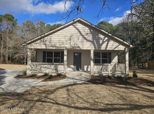 681 S Lincoln St, Coats, NC 27521