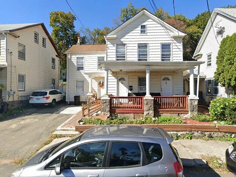 220 Union St — Photo 1