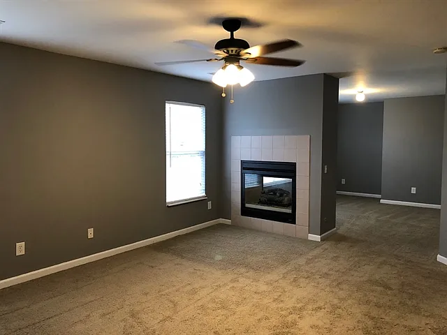 1010 Tanyard Springs Dr — Photo 10