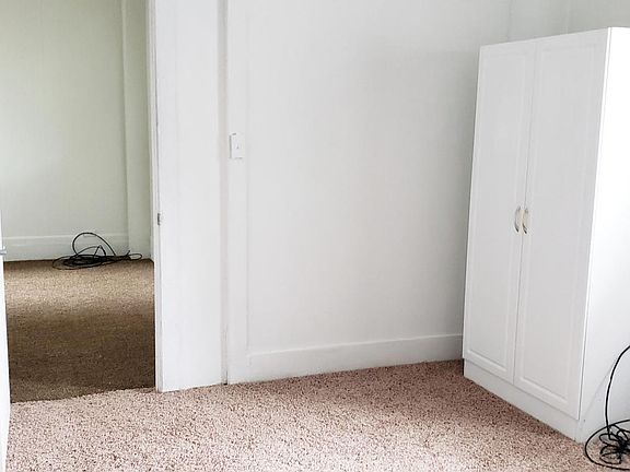 3rd image of 114 N Main St