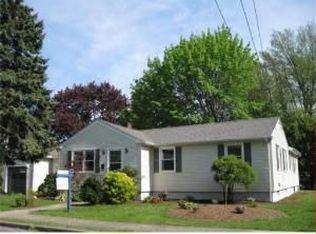 13 Mayflower St, Fairhaven, MA 02719