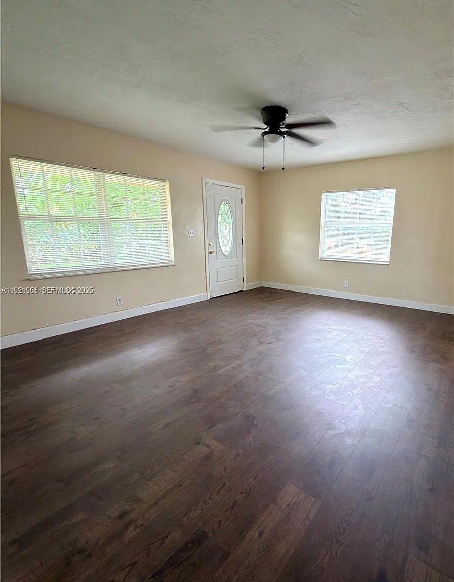 Deerfield Highlands — Photo 3