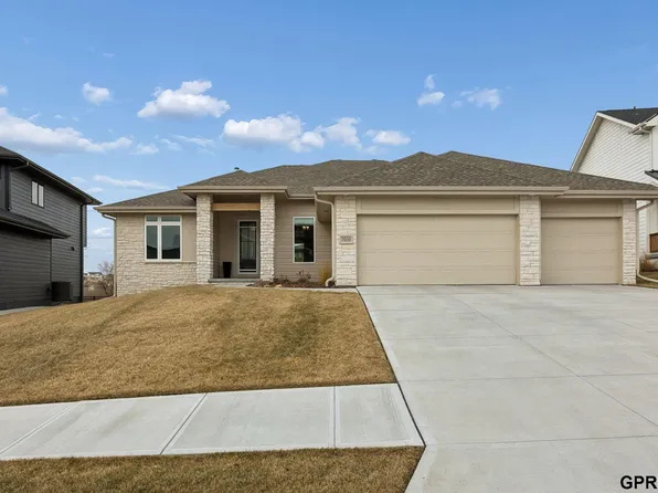 7030 N 172nd St, Bennington, NE 68007