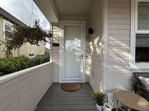 5th image of 2523 NW Stimpson Ln #31