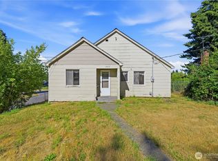 8643 Yakima Avenue S, Tacoma, WA 98444