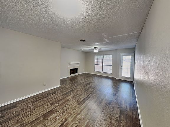 3rd image of 7334 Kingswood Cir