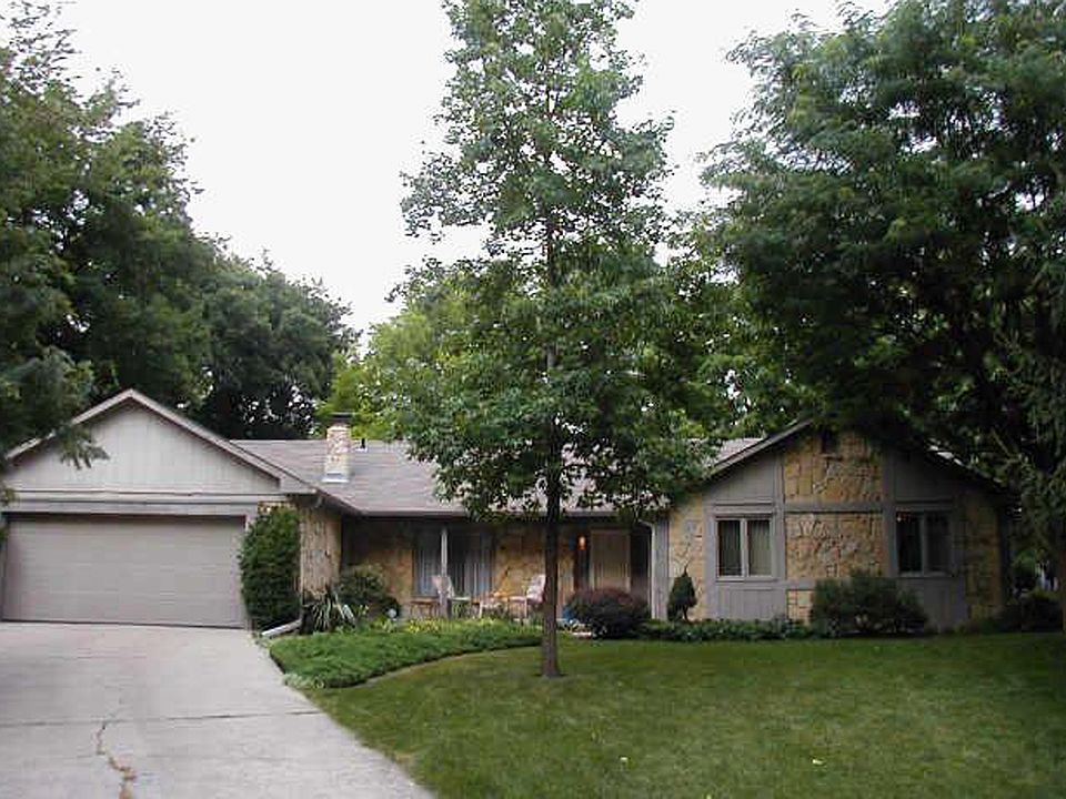 1st image of 523 Sudbury Ct