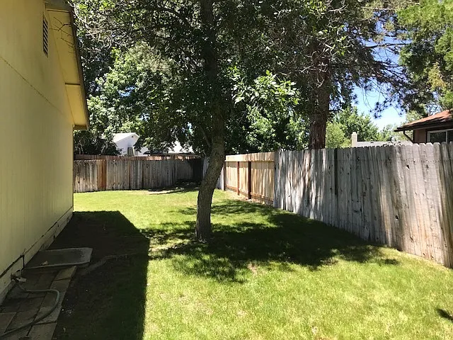 870 Briargreen Ct — Photo 17