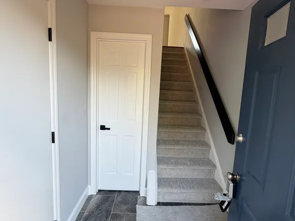 (undisclosed Address), Danbury, CT 06810