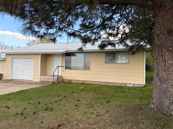 1806 Taurus Ave #1806, La Grande, OR 97850