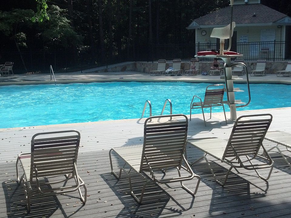 One of two pools in Wyngate