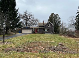 54 Wordsworth St, Portland, ME 04103