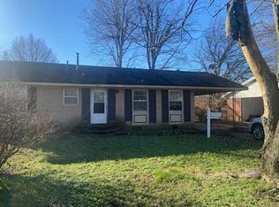 807 Robindale Rd, Blytheville, AR 72315